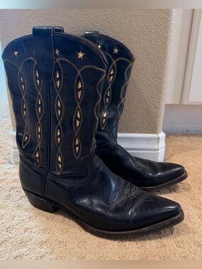Vintage Texas boot company black leather  cowboy boots with gold star accents